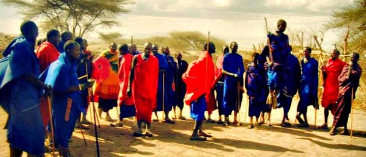 Masai_welcoming_dance_in_Ngorogoro_National_Park Masai_welcoming_dance_in_Ngorogoro_National_Park